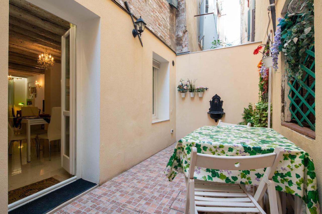 Loving In Venice, 5 Stars ภายนอก รูปภาพ